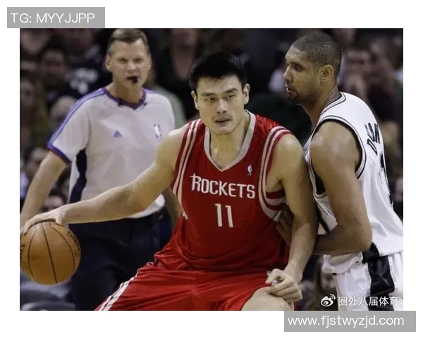 姚明队粉丝热情高涨共同见证篮球传奇的辉煌时刻