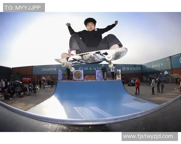 广州滑板队在世界滑板锦标赛中的灵活性表现引发热议与关注